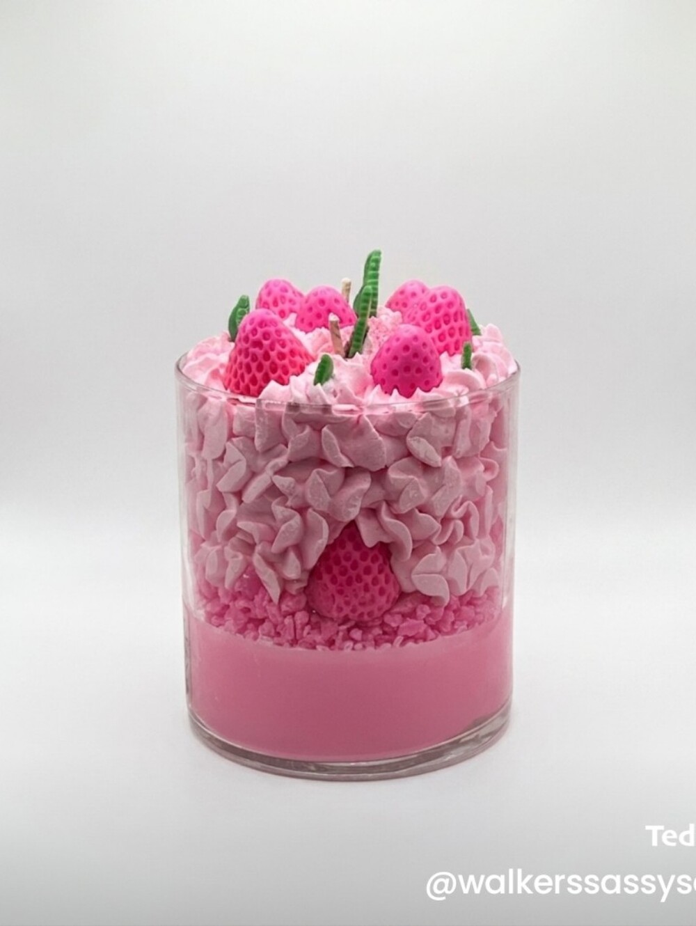 Strawberry Cheesecake Candle - Picture 2 of 4